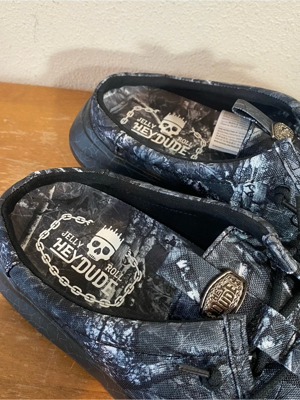 Hey Dude X Jelly Roll Mule Realtree Edge Wally Comf Slip Black Camo - Size 11